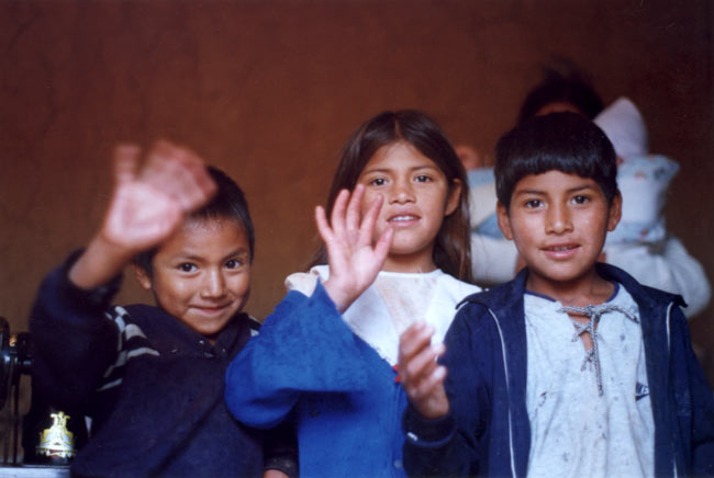 Niños en la Casa de Dionisa - Sucre (bolivie) - 2001